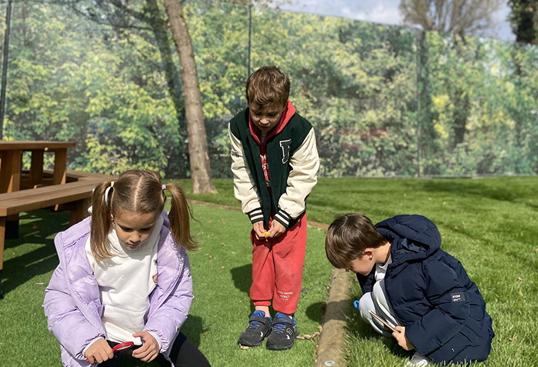 Science comes alive for our young explorers3.jpeg