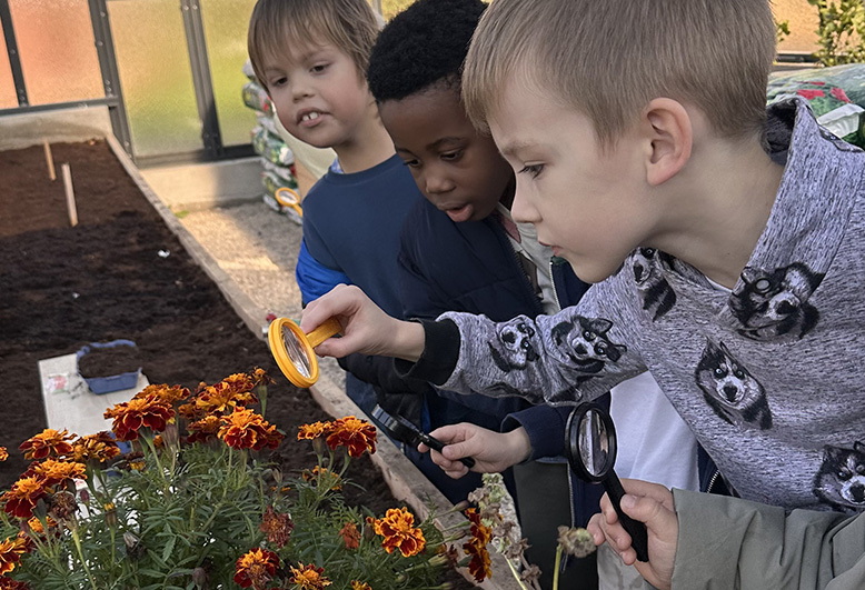 Science comes alive for our young explorers6.jpeg