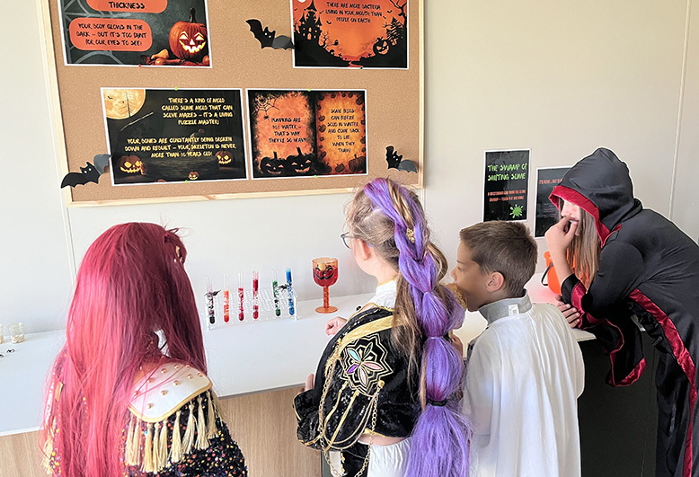 The Magic of Science4.JPG