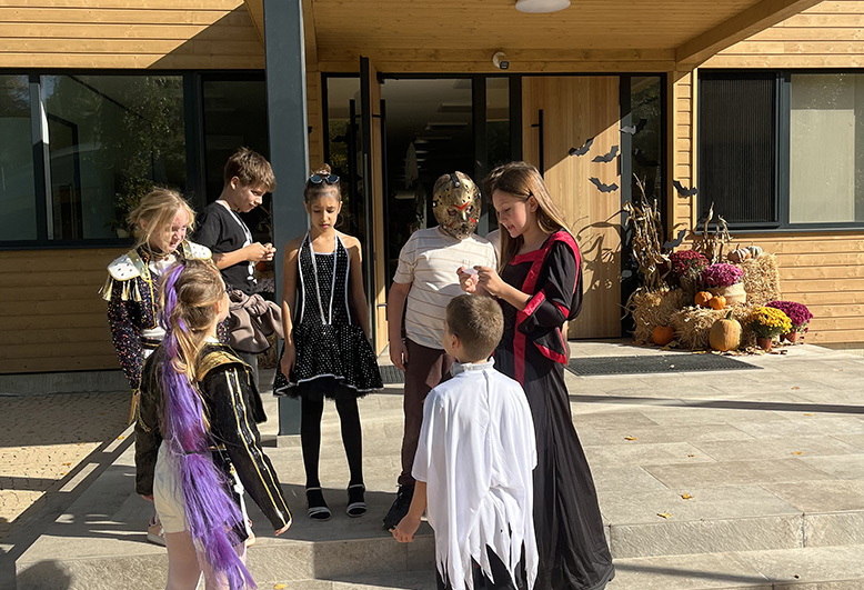 Riddles, Races, and Rewards!4.JPG